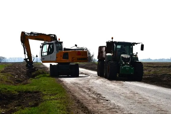 Zaczyna się remont powiatowej drogi Czarkowo - Widziszewo