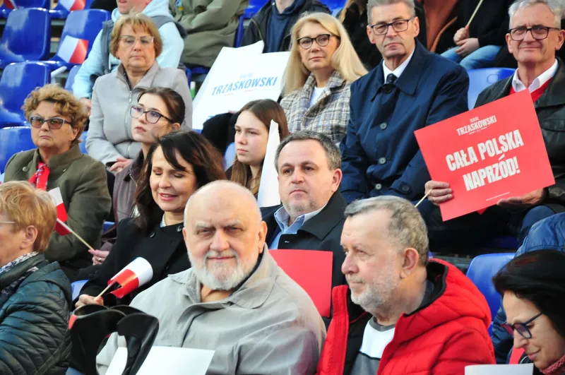 rafal-trzaskowski-na-rynku-w-koscianie-8