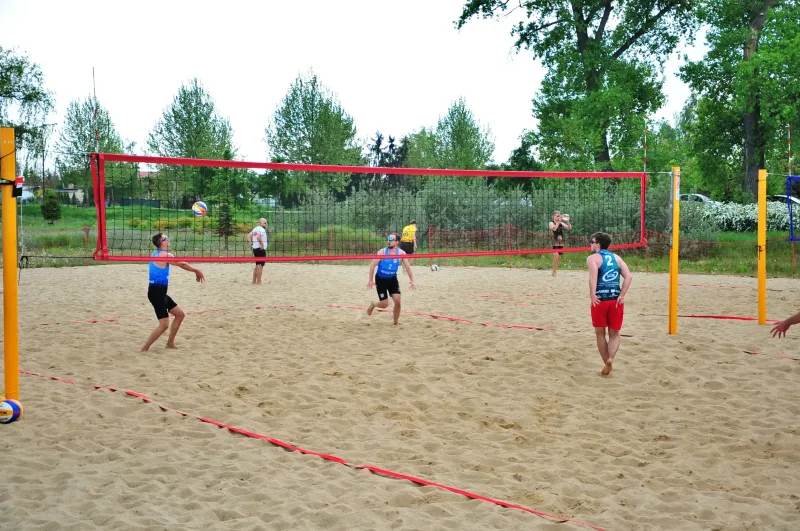 emocje-rywalizacja-i-slonce-turniej-siatkowki-plazowej-na-lazienkach-za-nami-119