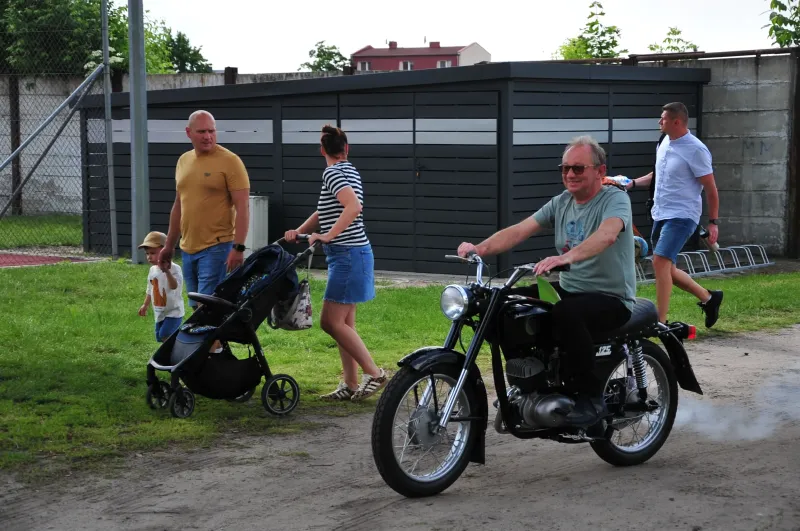 radosc-rodzinna-atmosfera-i-moc-atrakcji-na-festynie-w-jedynce-2-1