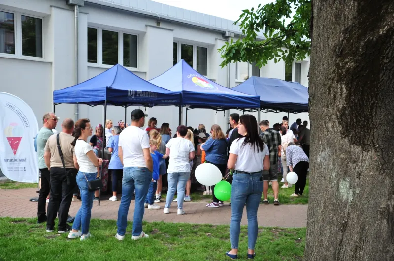 radosc-rodzinna-atmosfera-i-moc-atrakcji-na-festynie-w-jedynce-2-10