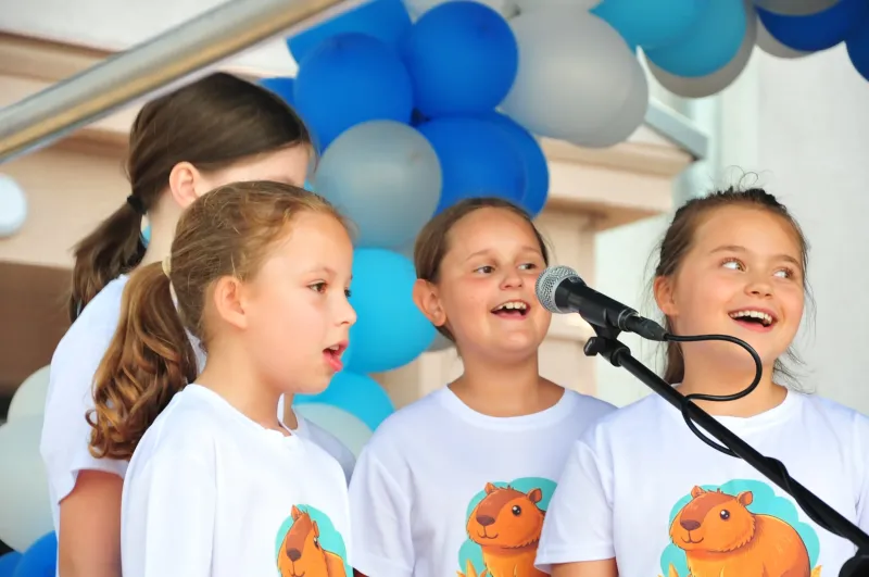 radosc-rodzinna-atmosfera-i-moc-atrakcji-na-festynie-w-jedynce-2-8