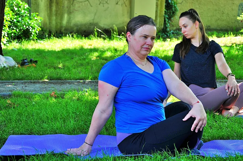 joga-w-parku-na-dzien-jogi-kameralnie-kreatywnie-i-z-relaksem-52