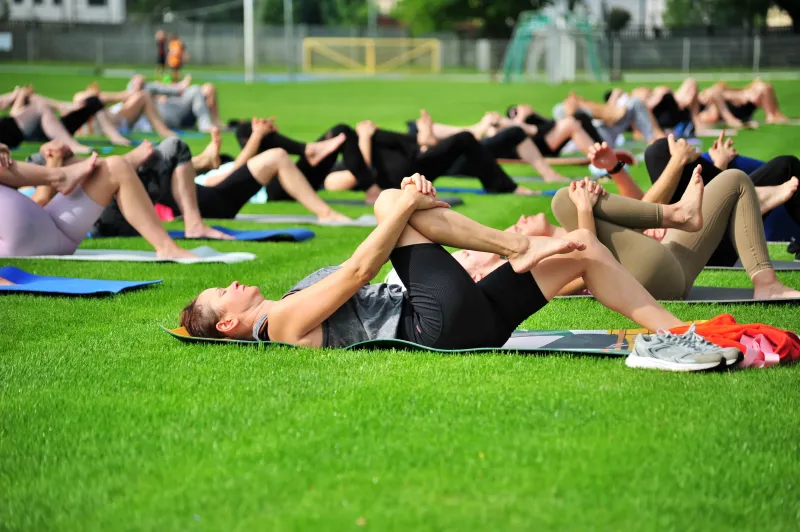 ostatnie-zajecia-jogi-na-stadionie-miejskim-za-nami-10