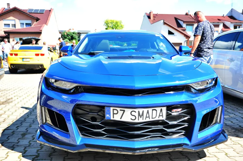 amerykanskie-auta-i-charytatywna-inicjatywa-w-koscianie-8