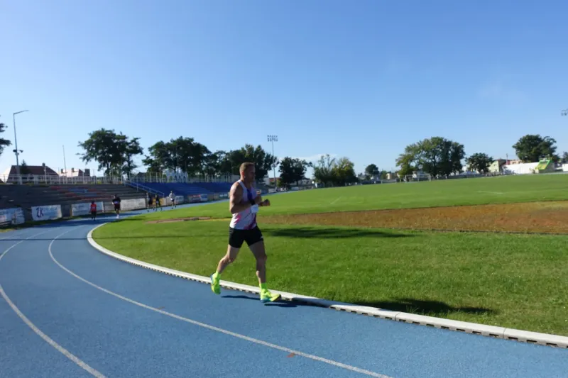 iv-bieg-czworki-rekordowa-frekwencja-i-spoleczne-swieto-na-stadionie-w-koscianie-11 iv-bieg-czworki-rekordowa-frekwencja-i-spoleczne-swieto-na-stadionie-w-koscianie-11